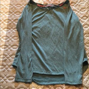 Long sleeve workout top